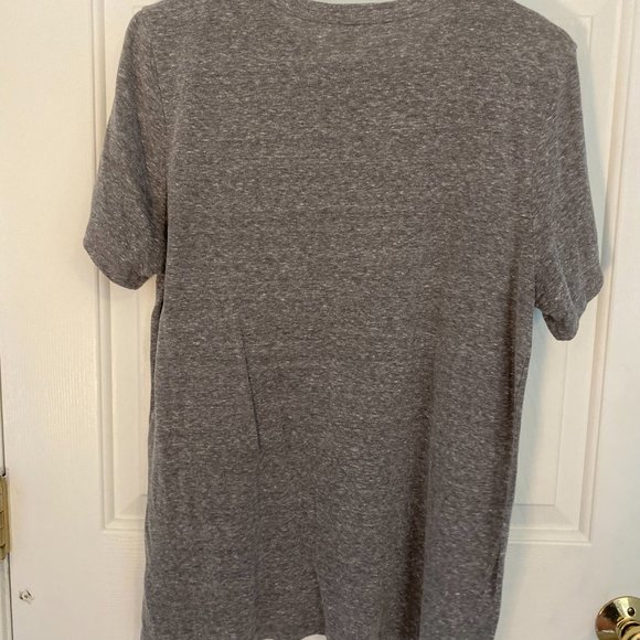 Gray Urban Outfitters Tee Size Medium - Picture 3 of 3